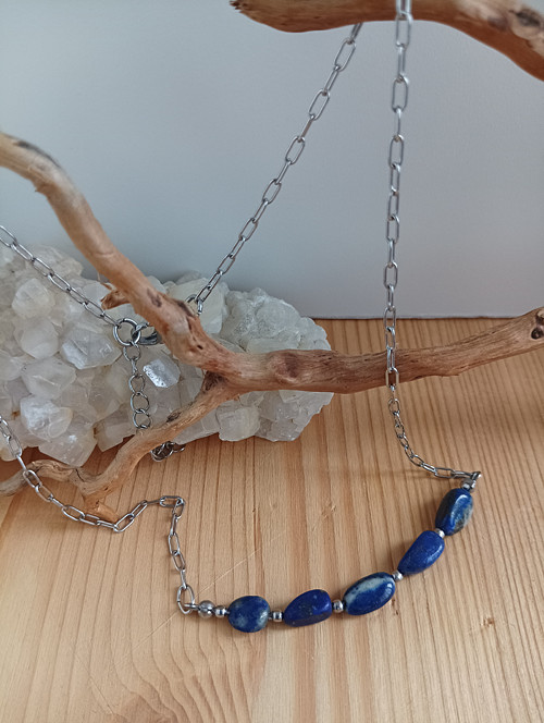 Náhrdelník z nerezové oceli s lapis lazuli