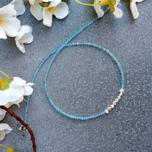 Akvamarín s perlami choker