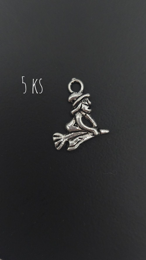 Čarodějnice 15x18 mm, 5 ks
