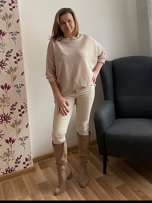 Oversized svetr béžový