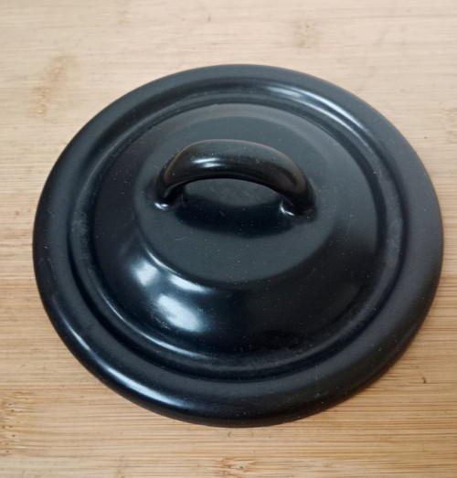 Smaltovaná černá poklička 14 cm