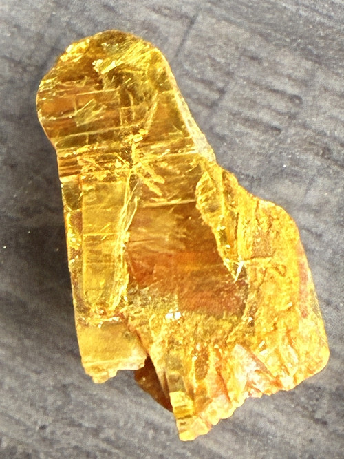 Orpiment (auripigment)- přírodní minerál, Jakutsko