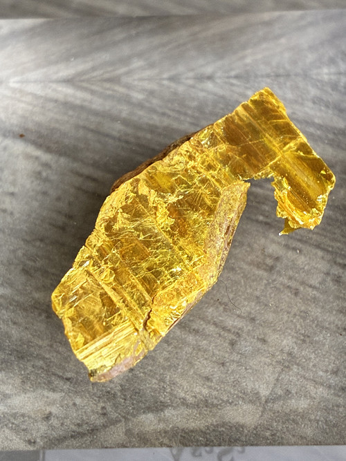Orpiment (auripigment)- přírodní minerál, Jakutsko