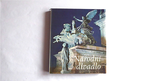 B105_ Národní divadlo, 1982, retro