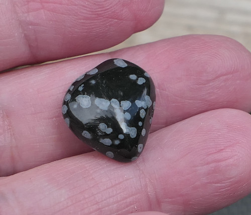 Obsidián sněžný (18 mm) V1534