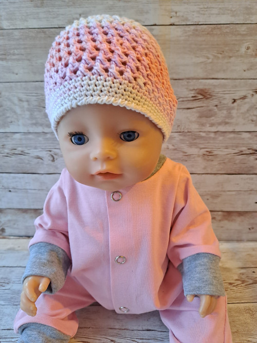 Baby Born 43 cm - háčkovaná čepice