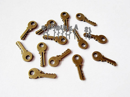 Kovový bronzový klíč 19mm x 7.5mm