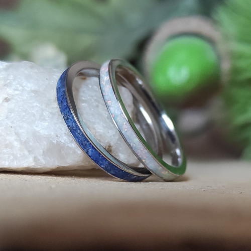 Snubní ocelové prsteny s opálem a lapis-lazuli