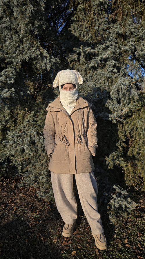 Lyžařská kukla s oušky. Sleva s 1400 kč .
