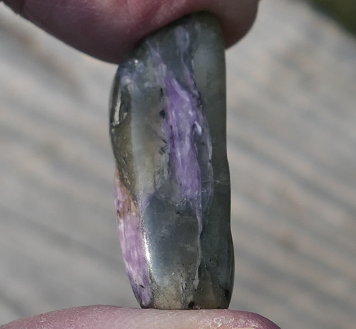 Čaroit (30 mm) V1670