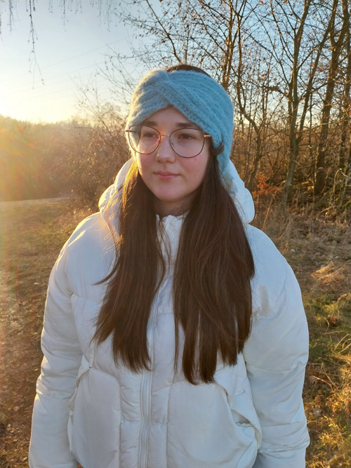 Čelenka křížená s vroubkem