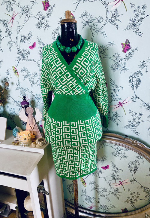 Šaty originál retro design — foto 1