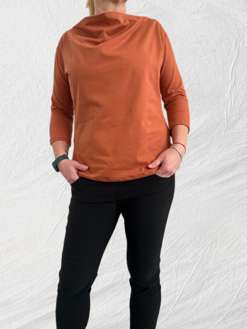 Halenka Skořicová elegance pro každý den
