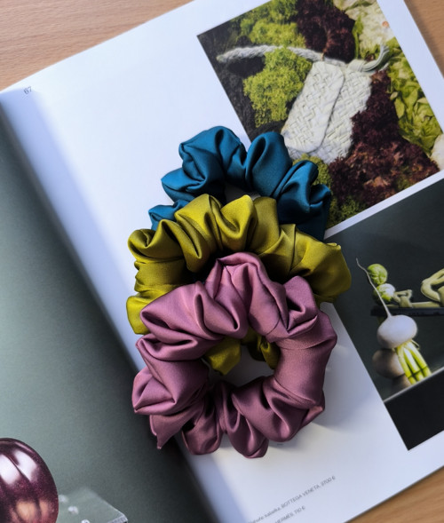 Autumn silk scrunchies gumičky