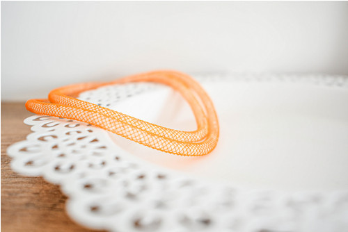 Elegantnost bílé a oranžové - náramek, náhrdelník