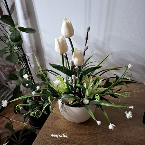 Tulipány tančí :) v kouli..