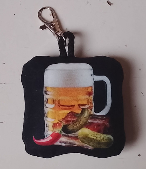 Přívěsek pivo