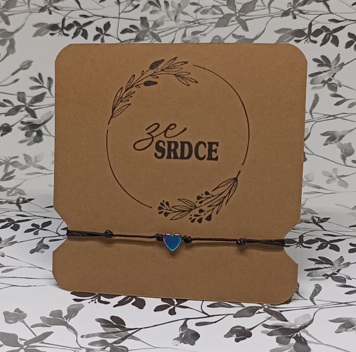 Duhové srdíčko - náramek na šňůrce