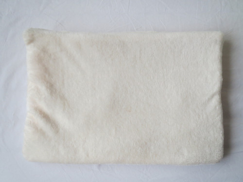 Podložka 32 x 46 cm bílá