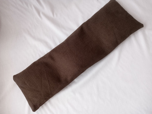 Hnědý nahřívací polštářek 20 x 60