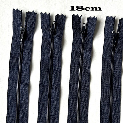 Zip - 18cm - tmavě modrý — foto 1