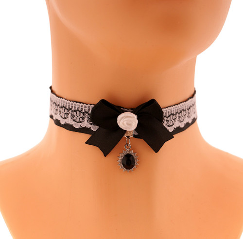 Obojek plesový choker s přívěškem a mašličkou