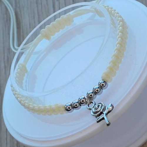 CAMILA IV. – macramé náramek s růží