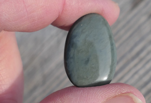 Obsidián pavoučí (23 mm) V2122