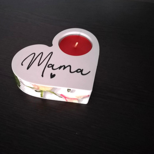 Svícen Mama