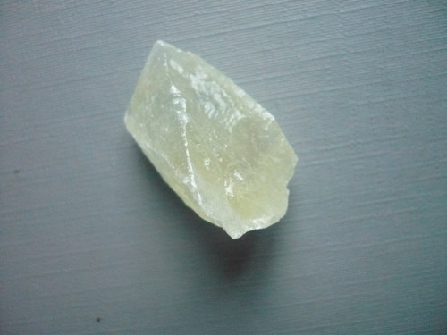 Surový zelený kalcit 28 mm, č.24A