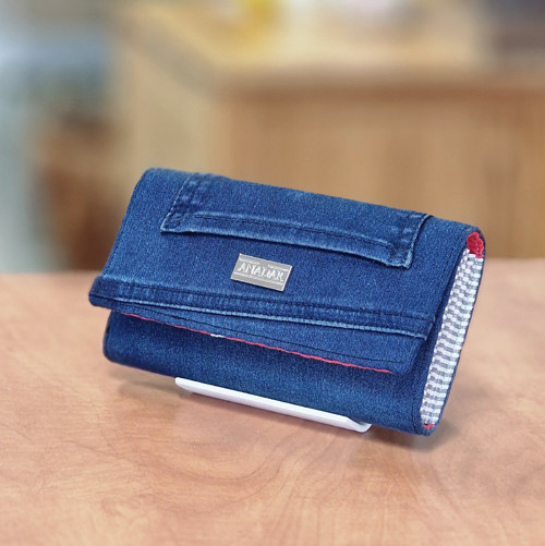 JEANS TMAVĚ MODRÁ s LODĚMI - Velká peněženka 18 cm