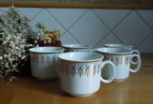 Retro porcelánové značené hrnečky, 4 kusy