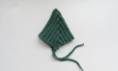 Čiapka "pixie" - 0-3 m(100% merino) (Zelená)
