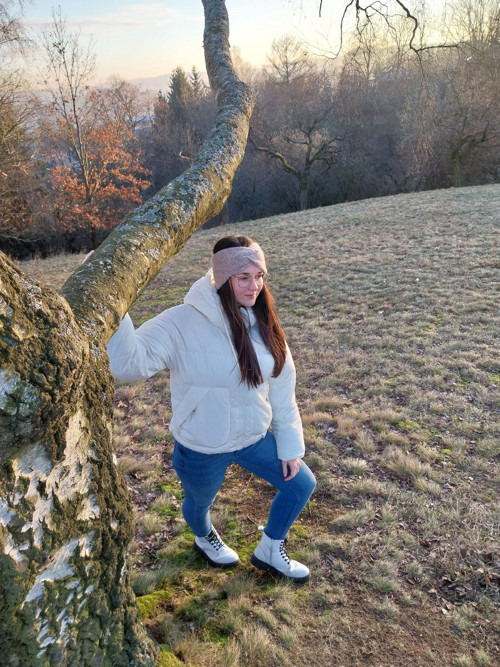 Pletená čelenka křížená