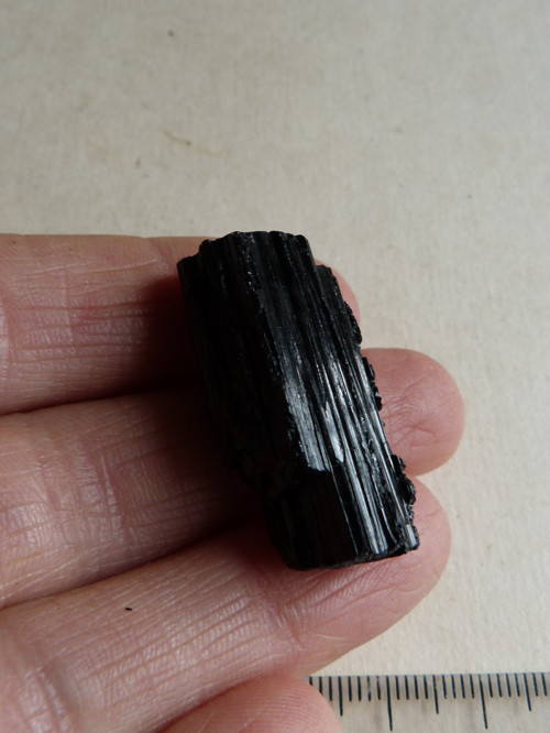 Skoryl - černý turmalín - 3,2 cm (S5) — foto 1