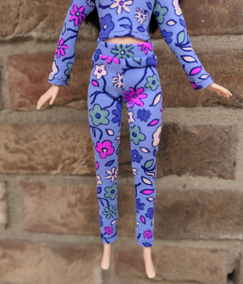 Legíny pro Barbie — foto 1