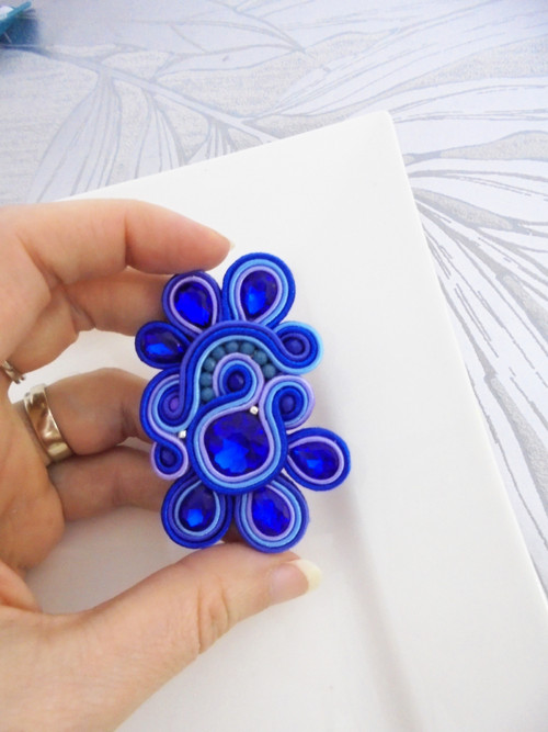 Soutache brošňa