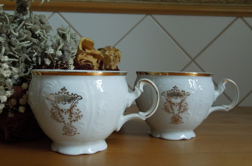 Porcelánový hrneček