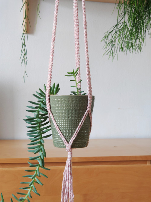 Macramé - závěs na květináč !!! SLEVA Z 370,- !!!