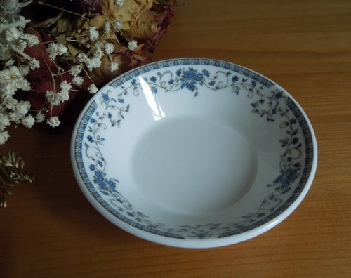 Porcelánová menší miska