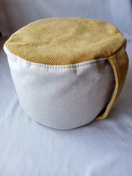 Dětský sedák průměr 30 cm a výška 20 cm žlutobílá