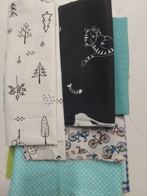 Bal.cca 890g např. na patchwork — foto 1
