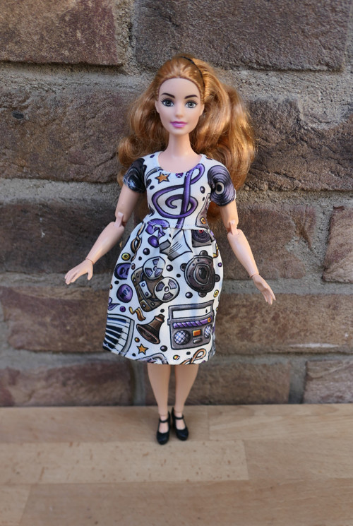 Barbie baculka - šaty — foto 1