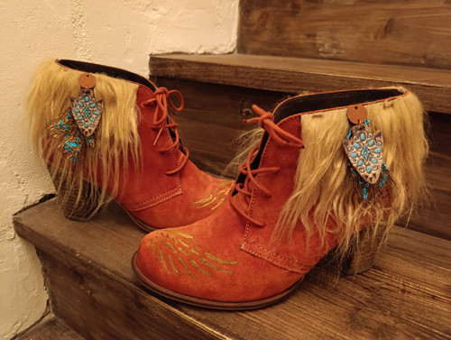 Krásné upcyklované kožené boho botky — foto 1