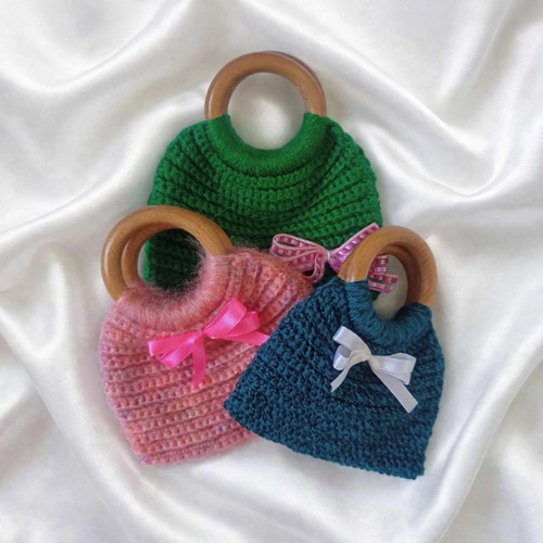 Háčkovaná mini kabelka
