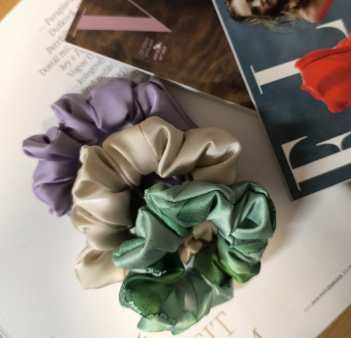 Minimal soft hedvábné scrunchies gumičky