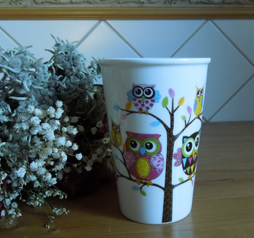 Větší dětský porcelánový kalíšek