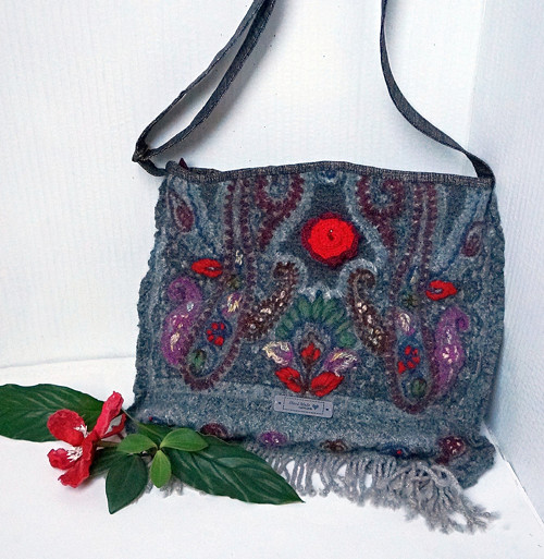Upcyklovaná vlněná crossbody