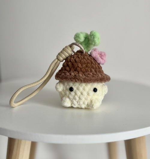 Háčkovaný přívěsek – mushroom amigurumi