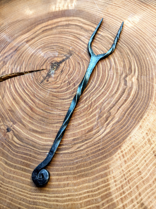 Ručně kovaná historická vidlička 19cm
